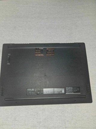 Asus Vivobook V16