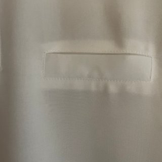 Blusa blanca Fórmula Joven talla 40 (M/L)