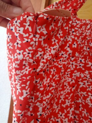 Vestido corto flores rojo y blanco