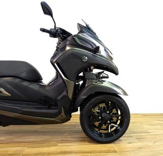 YAMAHA Tricity  300 (modelo actual) 2022
