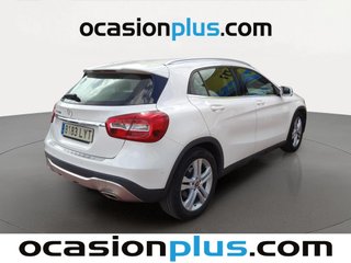 Mercedes-Benz GLA 180 90 kW (122 CV)