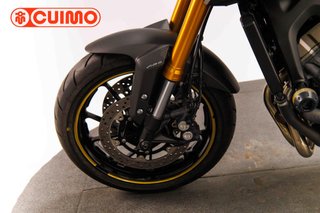 YAMAHA MT 09