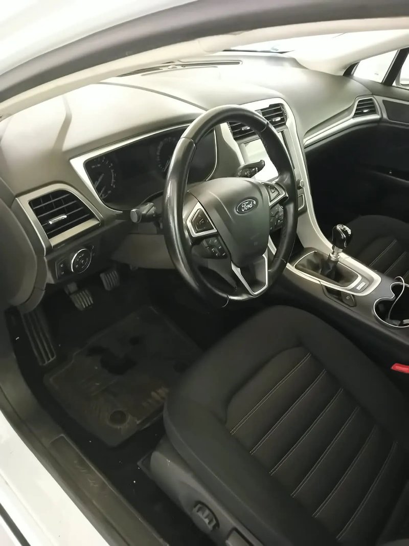 Ford Mondeo 2018, foto 8