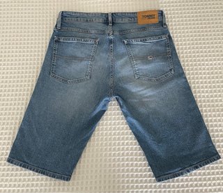 Bermuda Tommy Jeans azul