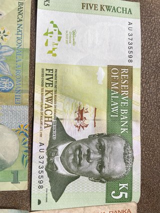 8 Billetes del Mundo