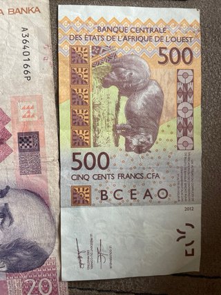 8 Billetes del Mundo
