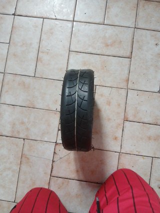 Rueda 8 1/2 x 2 patinete eléctrico