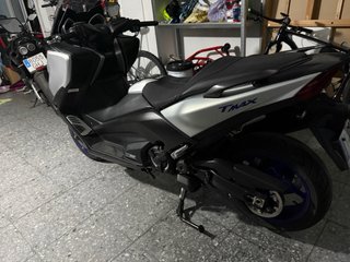 Yamaha TMAX Maxi Scooter Gris/Plata