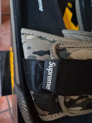 Chanclas Supreme Camuflaje Negro Verde