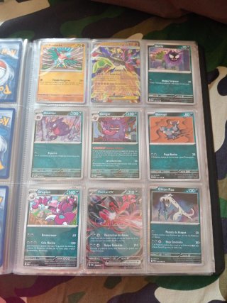 Colección Pokémon: Equilibrio Perfecto + Álbum