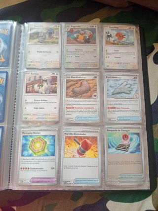 Colección Pokémon: Equilibrio Perfecto + Álbum