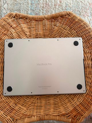 MACBOOK PRO M1 MAX 32 GB RAM 1TB SSD SEMINUEVO