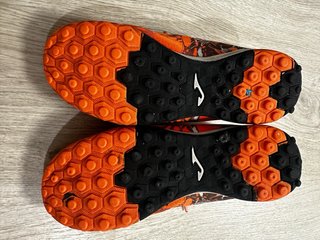 Botas de fútbol niño naranjas T.37