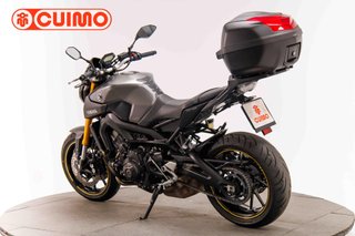 YAMAHA MT 09