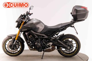 YAMAHA MT 09