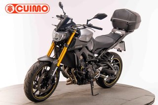 YAMAHA MT 09