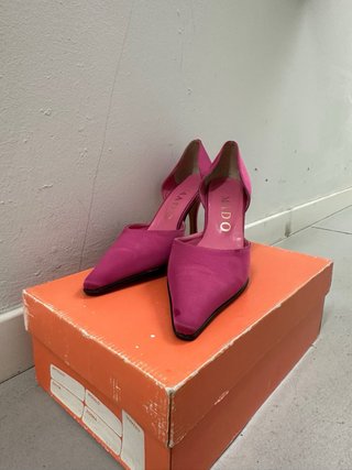 Zapatos Mado de tacón rosa