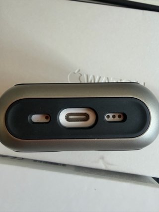 Apple Watch Ultra 3 y AirPods Pro 3