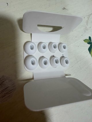 Apple Watch Ultra 3 y AirPods Pro 3