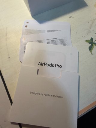 Apple Watch Ultra 3 y AirPods Pro 3