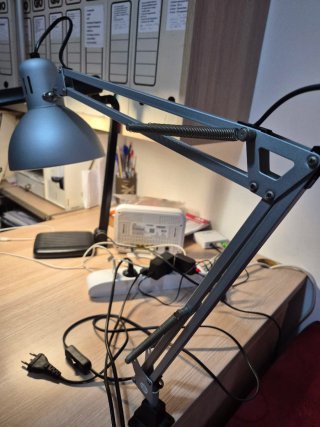 Lámpara Escritorio IKEA TERTIAL con Pinza