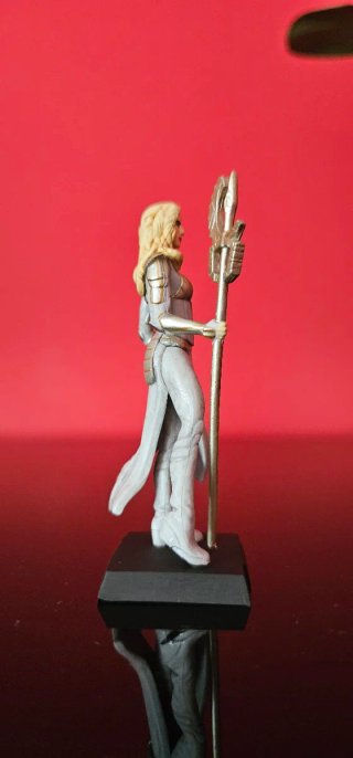 THENA - FIGURA CUSTOM