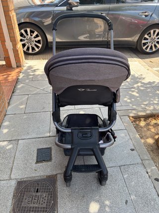 Carrito de bebé gris y capazo Easywear ED. Mini