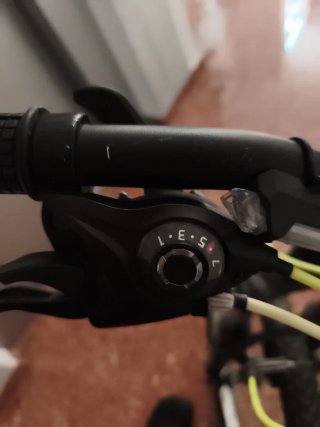 Bicicleta Mountain Bike con Casco