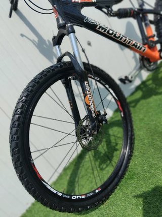 Bicicleta de Montaña Doble Suspensión