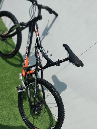 Bicicleta de Montaña Doble Suspensión