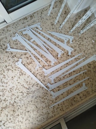 Baldas de madera y metal para organizar