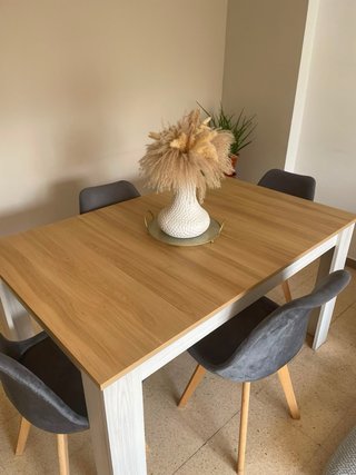 Mesa de comedor extensible madera y blanco
