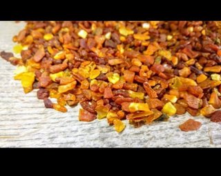 Ambar crudo del Baltico