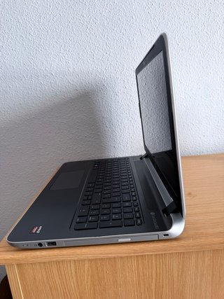 Portátil HP 15.6'' A10 16GB RAM 1TB SSD Radeon R7