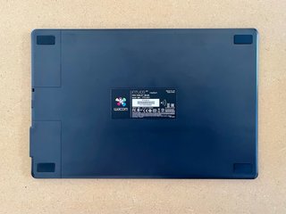 Wacom Intuos Pro M PTH-651 + Lápiz y Soporte