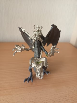 Warhammer Rey Brujo Malekith en Dragón Negro