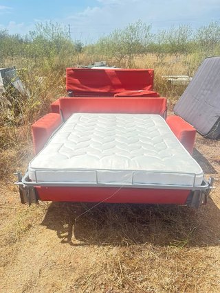 2 sofas plegables de color naranja