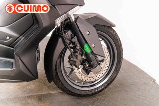 YAMAHA XMAX 300