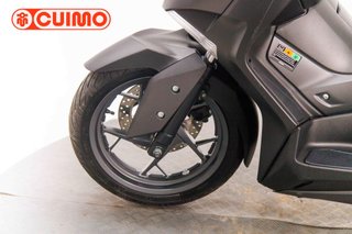 YAMAHA XMAX 300