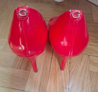 Zapatos de tacón Guess rojos talla 40