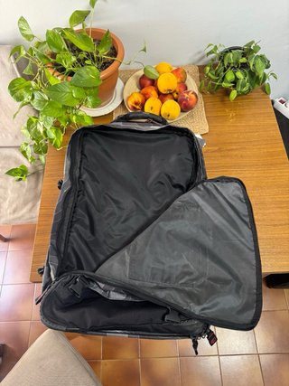 Maleta de viaje Eastpak con ruedas