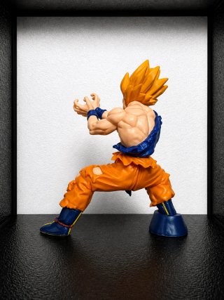 Figura Goku Super Saiyan Kamehameha