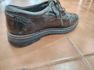 Zapatos negros charol mujer