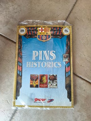 Carpeta Pins Históricos F.C. Barcelona 1899-1994