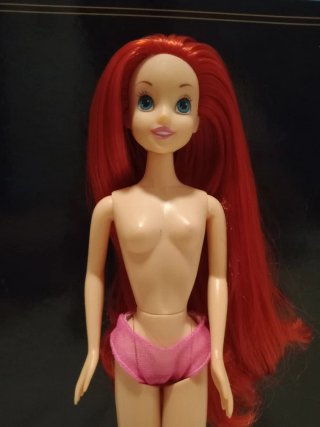 Ariel. Simba Toys