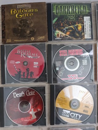Lote 2 juegos PC: Starcraft, Baldurs Gate...