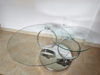 Mesa de centro redonda de cristal y metal