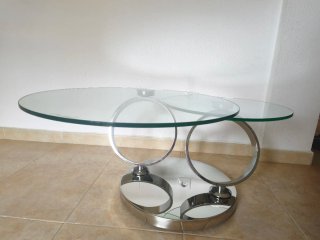 Mesa de centro redonda de cristal y metal