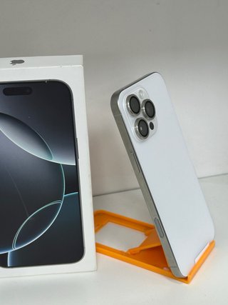 iPhone 16 Pro Max 256GB Plata Batería 100%