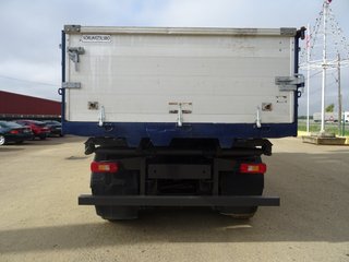 Volvo FM 370-CAMIONES GRUA